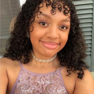 Meet your Posher, Laisha hartford